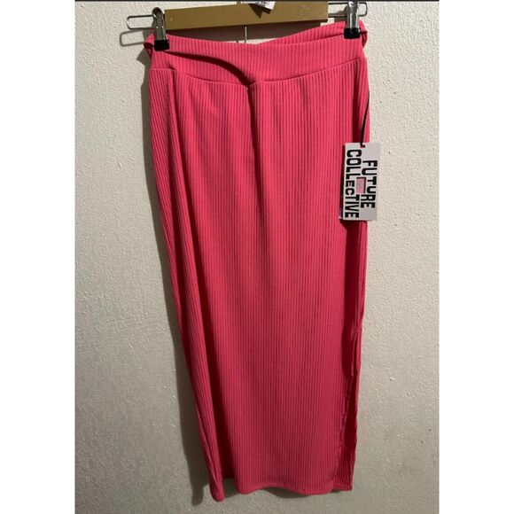 116 Women's Hot Pink Ribbed Midi Stretch Fit, Side Slit, High Waist Skirt - Picture 2 of 3